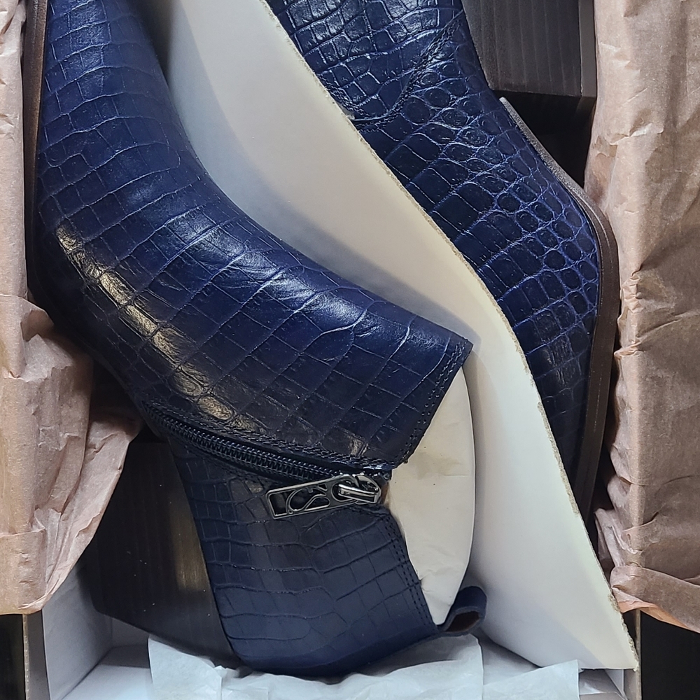 *NEW* Franco Sarto Dingo Bootie - Picture 9 of 16